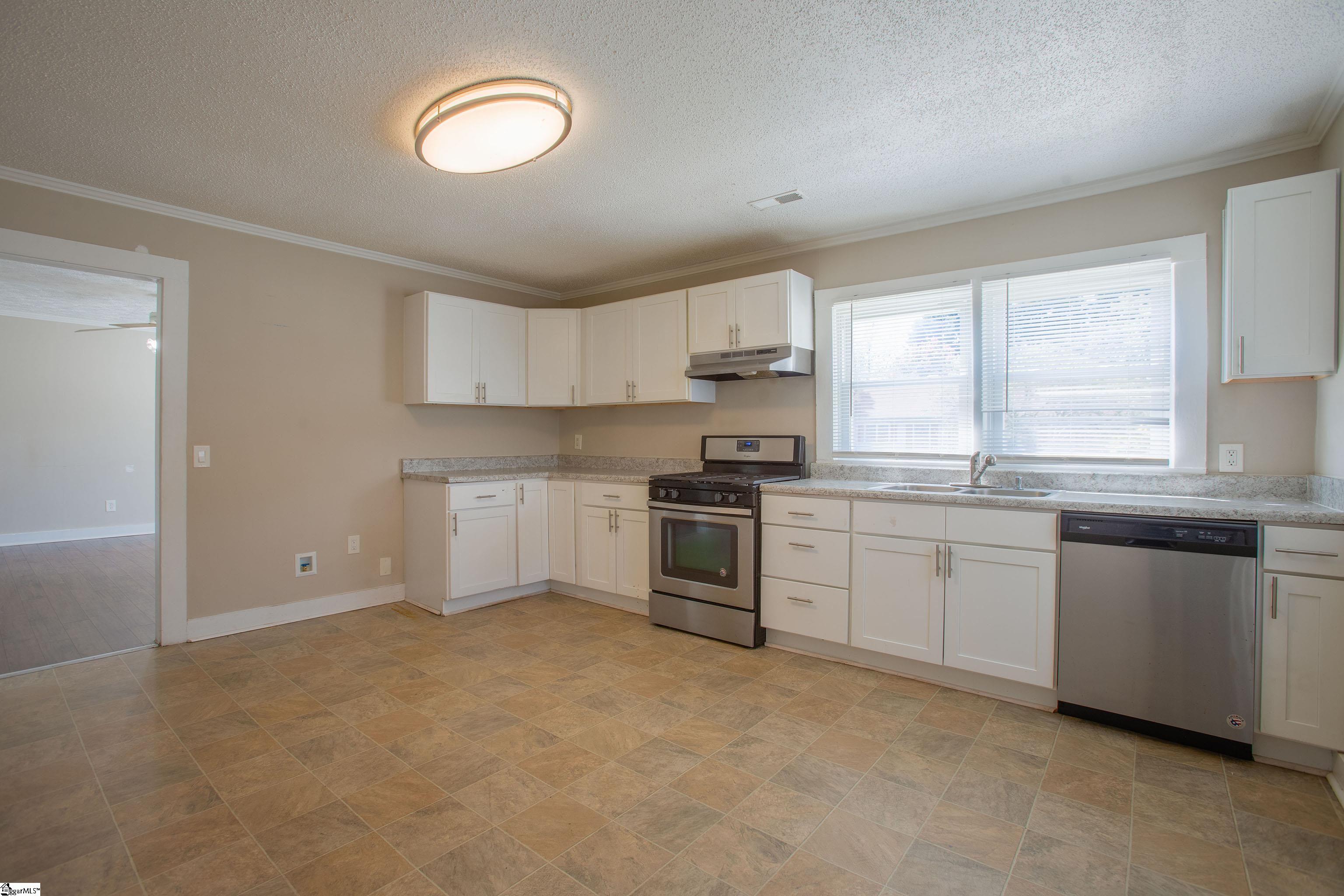 115 Waverly Street Easley, SC 29642 - Photo 8 of 27