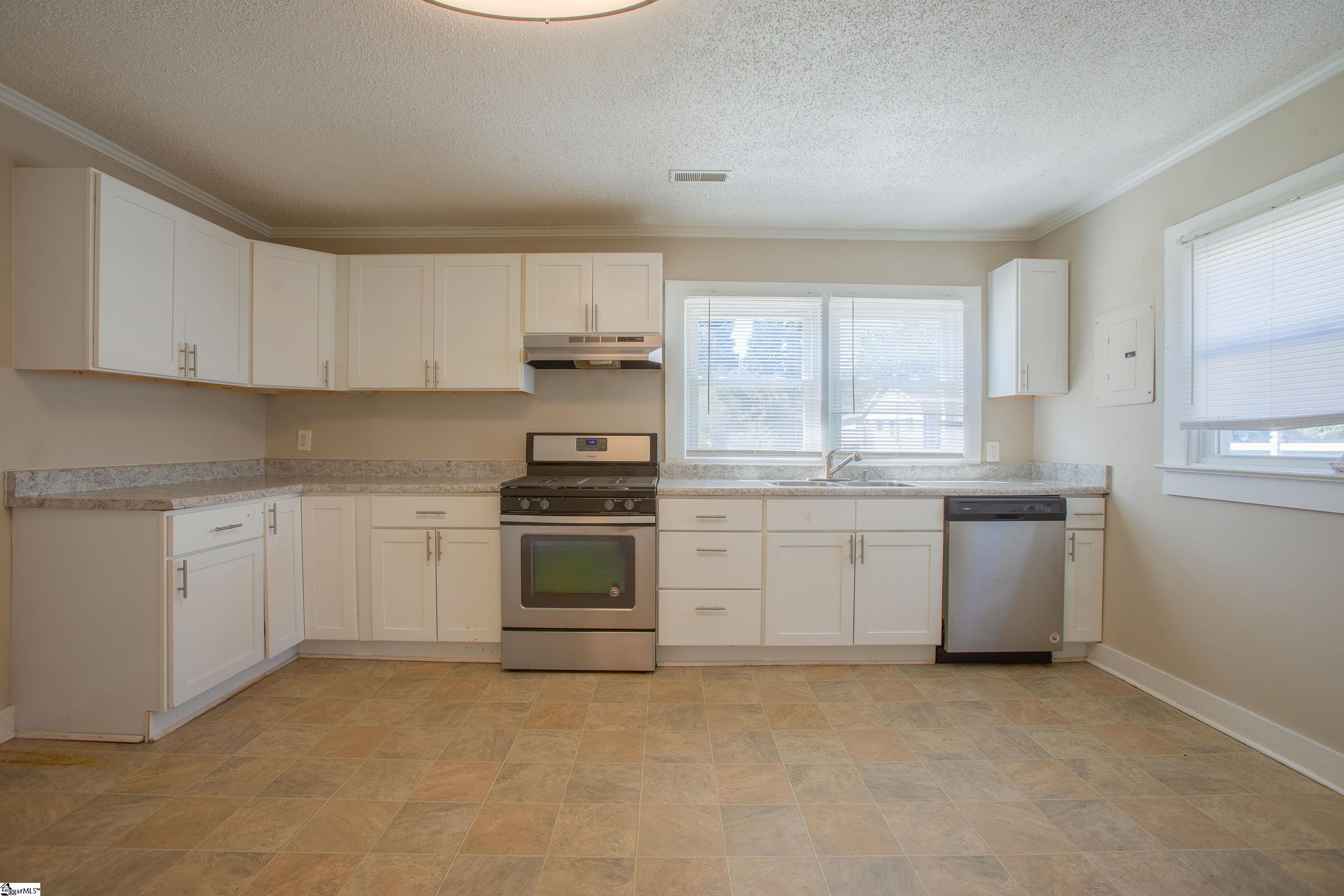 115 Waverly Street Easley, SC 29642 - Photo 9 of 27