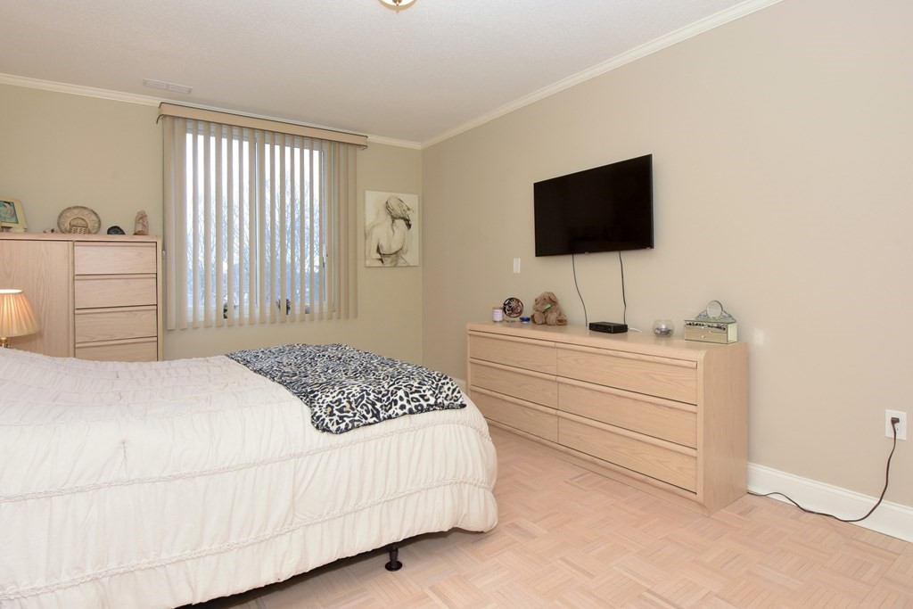 406 Paradise Road, Unit 2Q Swampscott, MA 01907 - Photo 23 of 42 Gallery Image 23