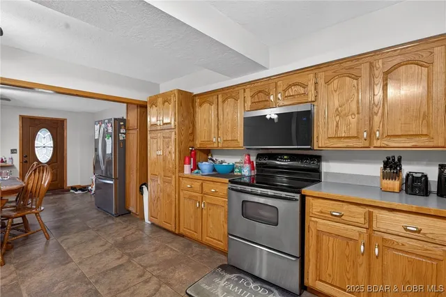 $479,900 | 22543 Peppermint Drive, Warsaw, MO 65355