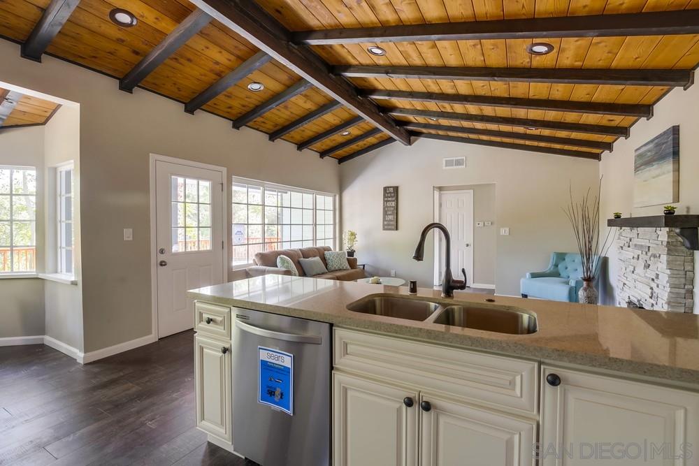 2866 Reche Road Fallbrook, CA 92028 - Photo 4 of 25