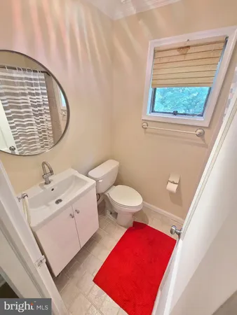 $2,295 | 3422 Floral Street, Silver Spring, MD 20902