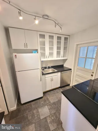 $2,295 | 3422 Floral Street, Silver Spring, MD 20902