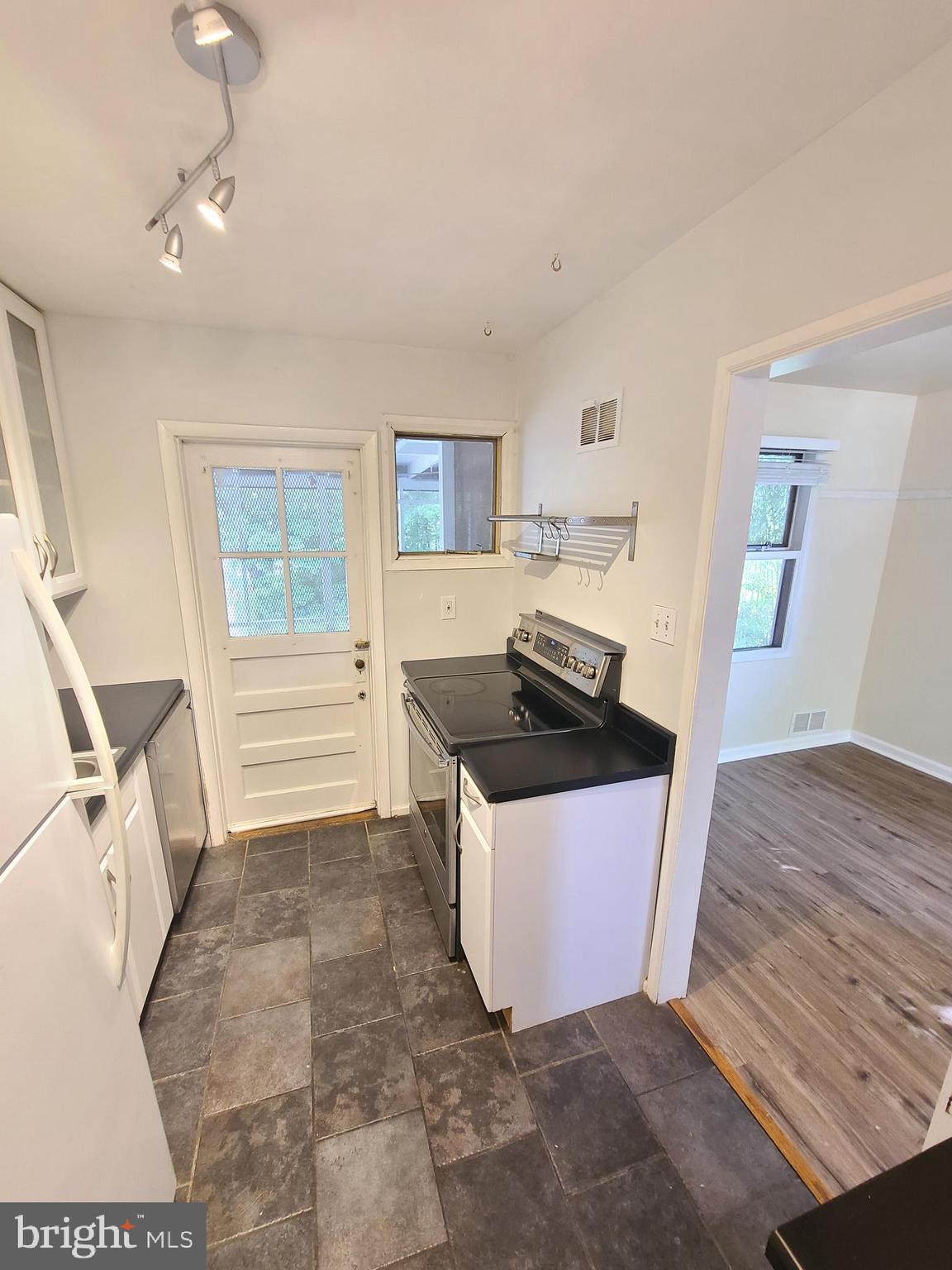 3422 Floral Street Silver Spring, MD 20902 - Photo 9 of 36 Kitchen