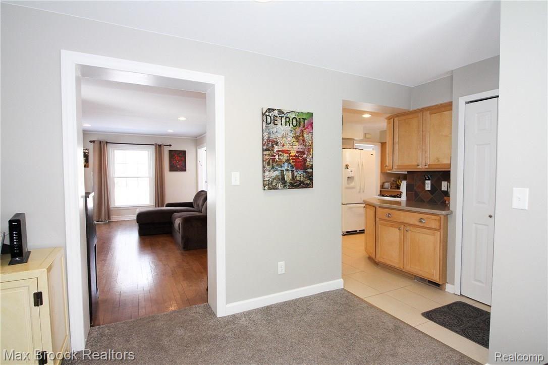 3518 Cumberland Road Berkley, MI 48072 - Photo 14 of 51 cgh-10.jpg