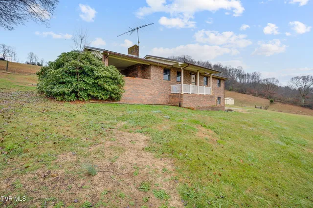 $725,000 | 1500 Tucker Hollow Road West, Fall Branch, TN 37656