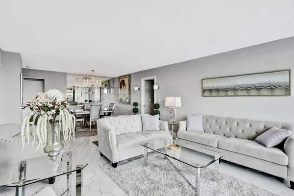 $2,800 | 3701 North Country Club Drive, Unit 605, Aventura, FL 33180