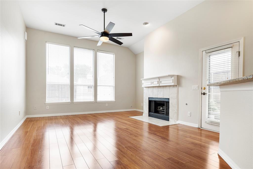465 Ridge Meade Drive Lewisville, TX 75067 - Photo 8 of 38