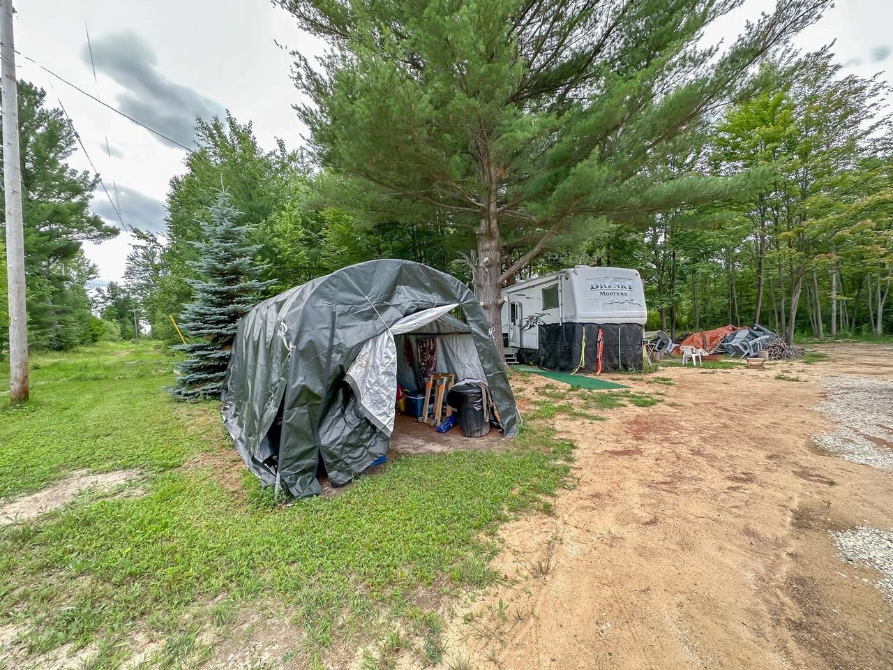 10825 Northeast County Line Road Merrill, MI 48637 - Photo 12 of 25