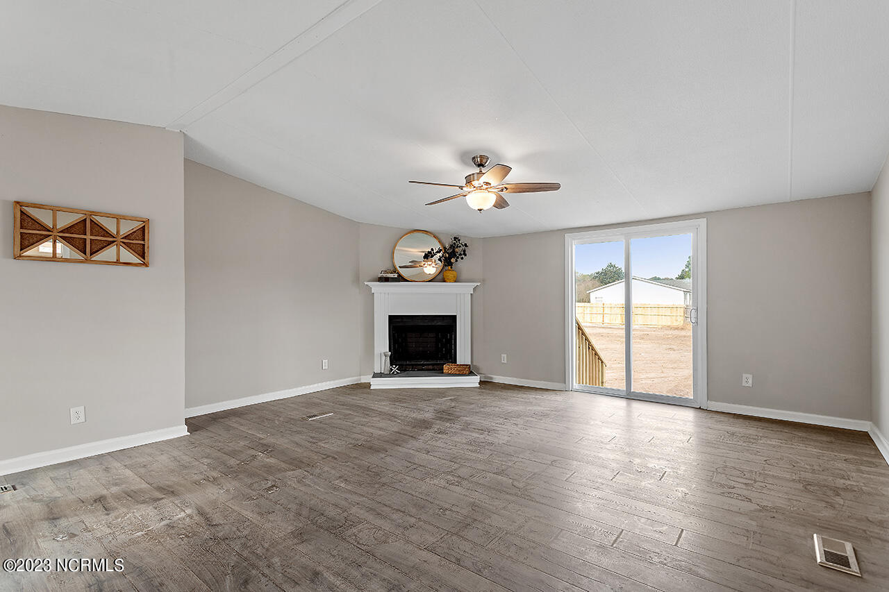 1606 Lancaster Road Pikeville, NC 27863 - Photo 4 of 27 1606 Lancaster Rd_14