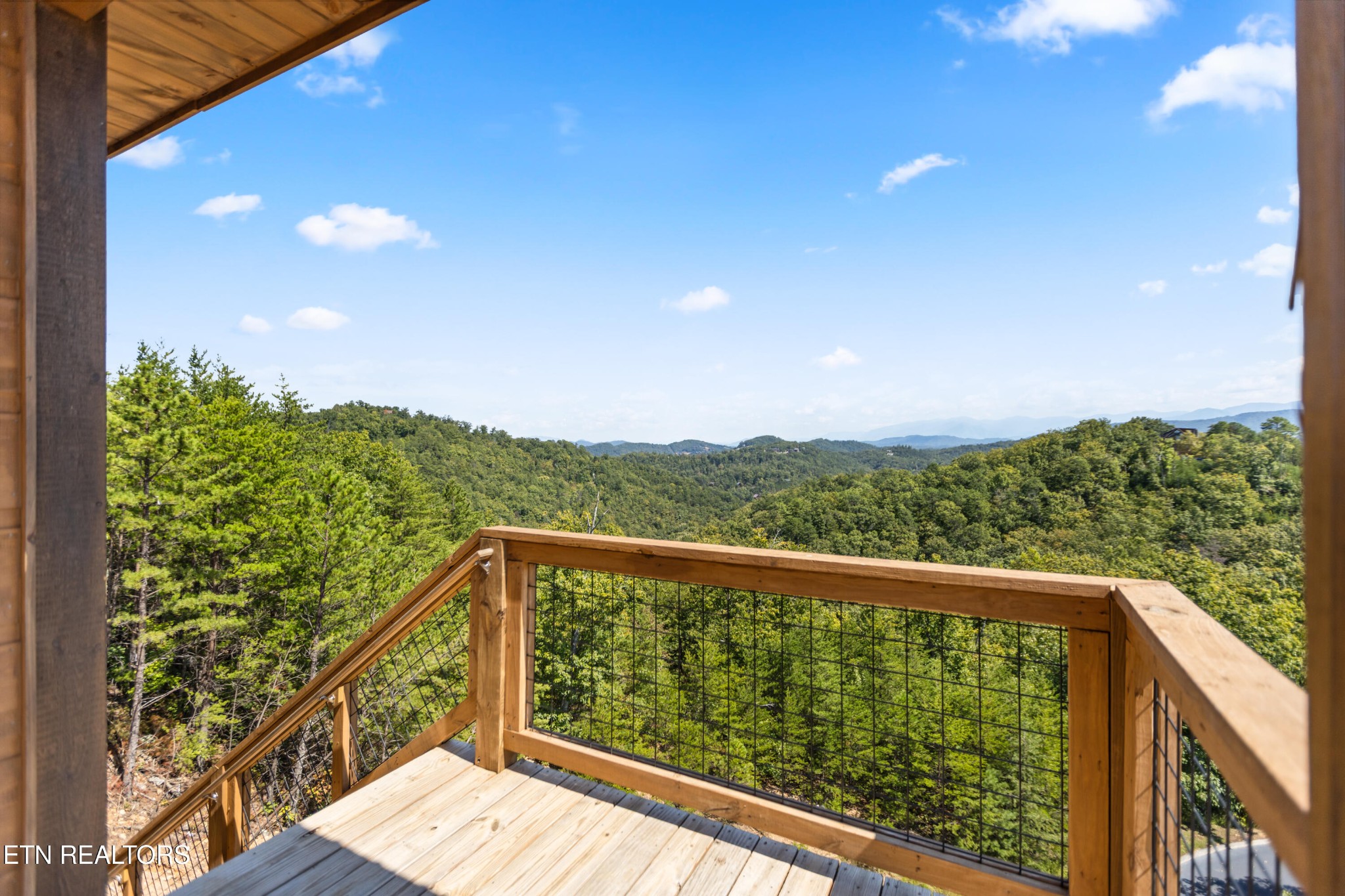 2412 Mountain Ridge Way Sevierville, TN 37862 - Photo 34 of 52 Gallery Image 34
