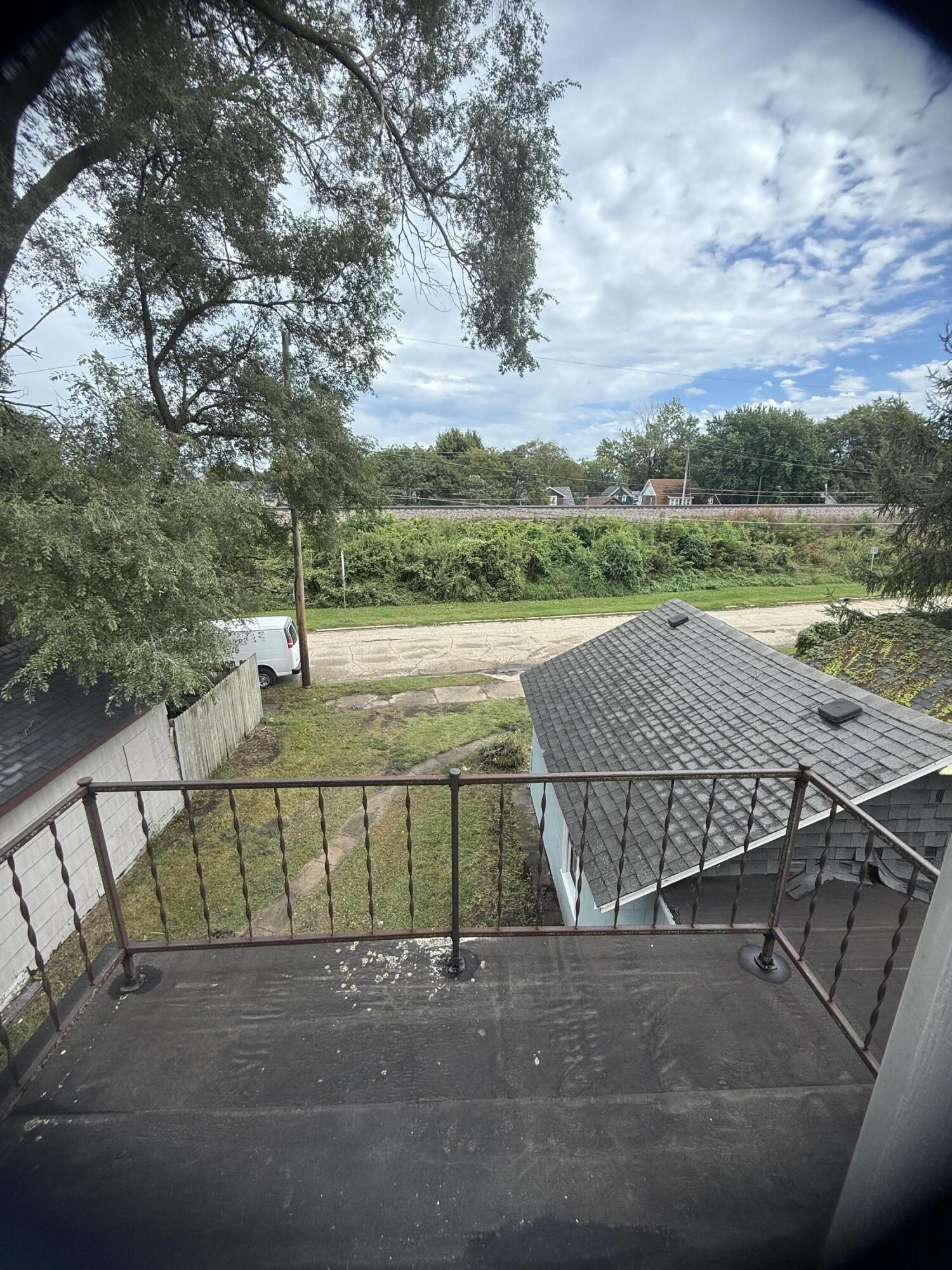 7235 Sheridan Road Kenosha, WI 53143 - Photo 21 of 26 Backyard