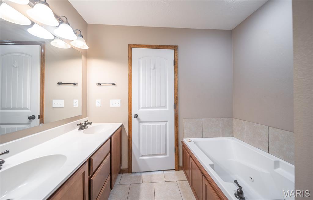 16150 Haidyn Road St. Robert, MO 65584 - Photo 14 of 41