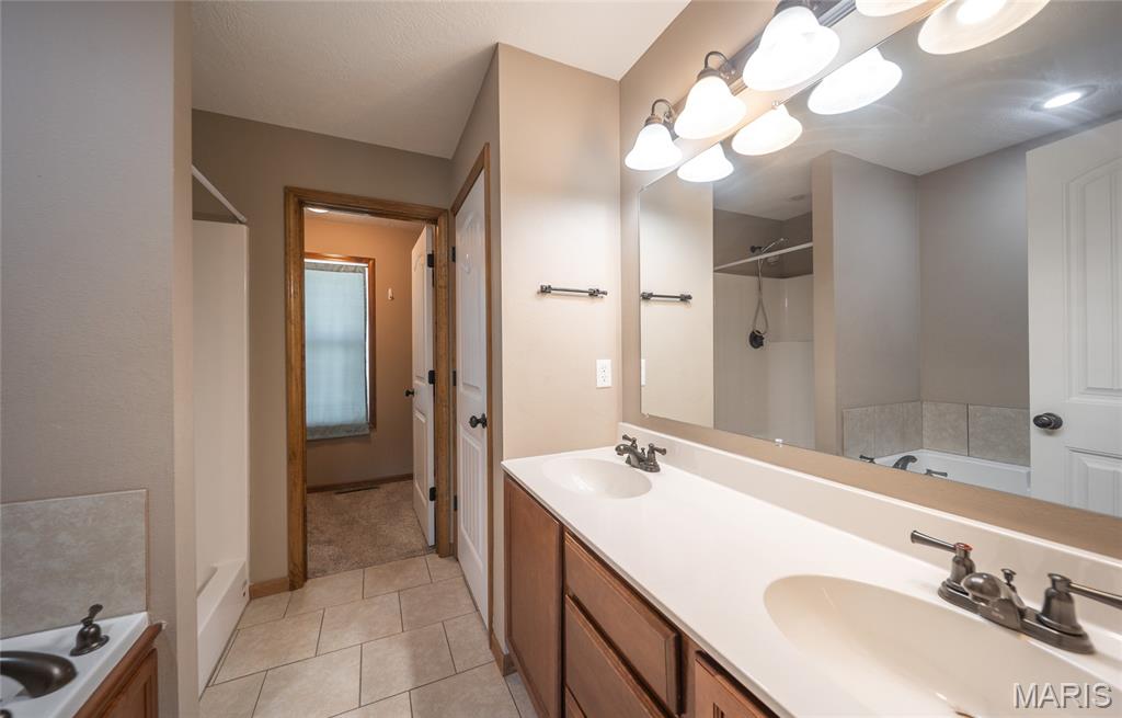 16150 Haidyn Road St. Robert, MO 65584 - Photo 15 of 41