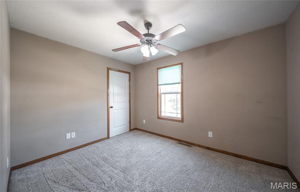 16150 Haidyn Road St. Robert, MO 65584 - Photo 21 of 41