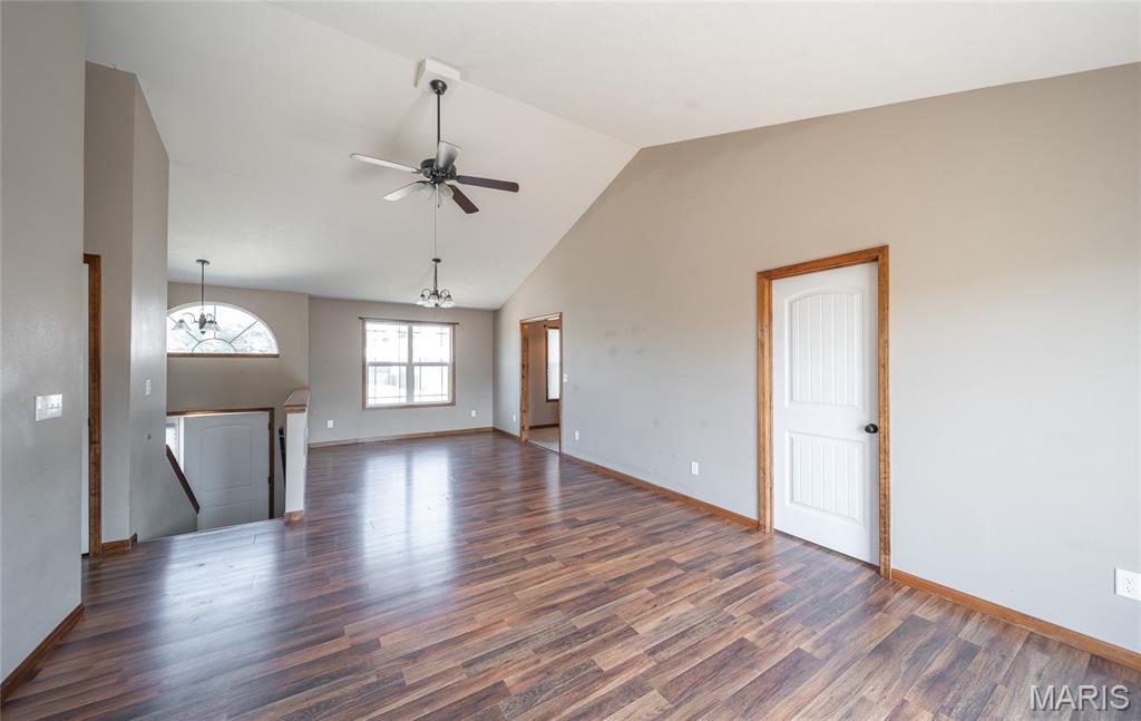 16150 Haidyn Road St. Robert, MO 65584 - Photo 3 of 41