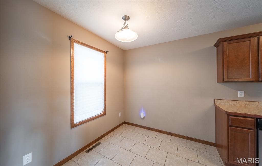 16150 Haidyn Road St. Robert, MO 65584 - Photo 9 of 41