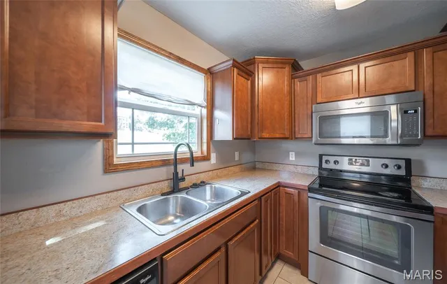 $250,000 | 16150 Haidyn Road, St. Robert, MO 65584