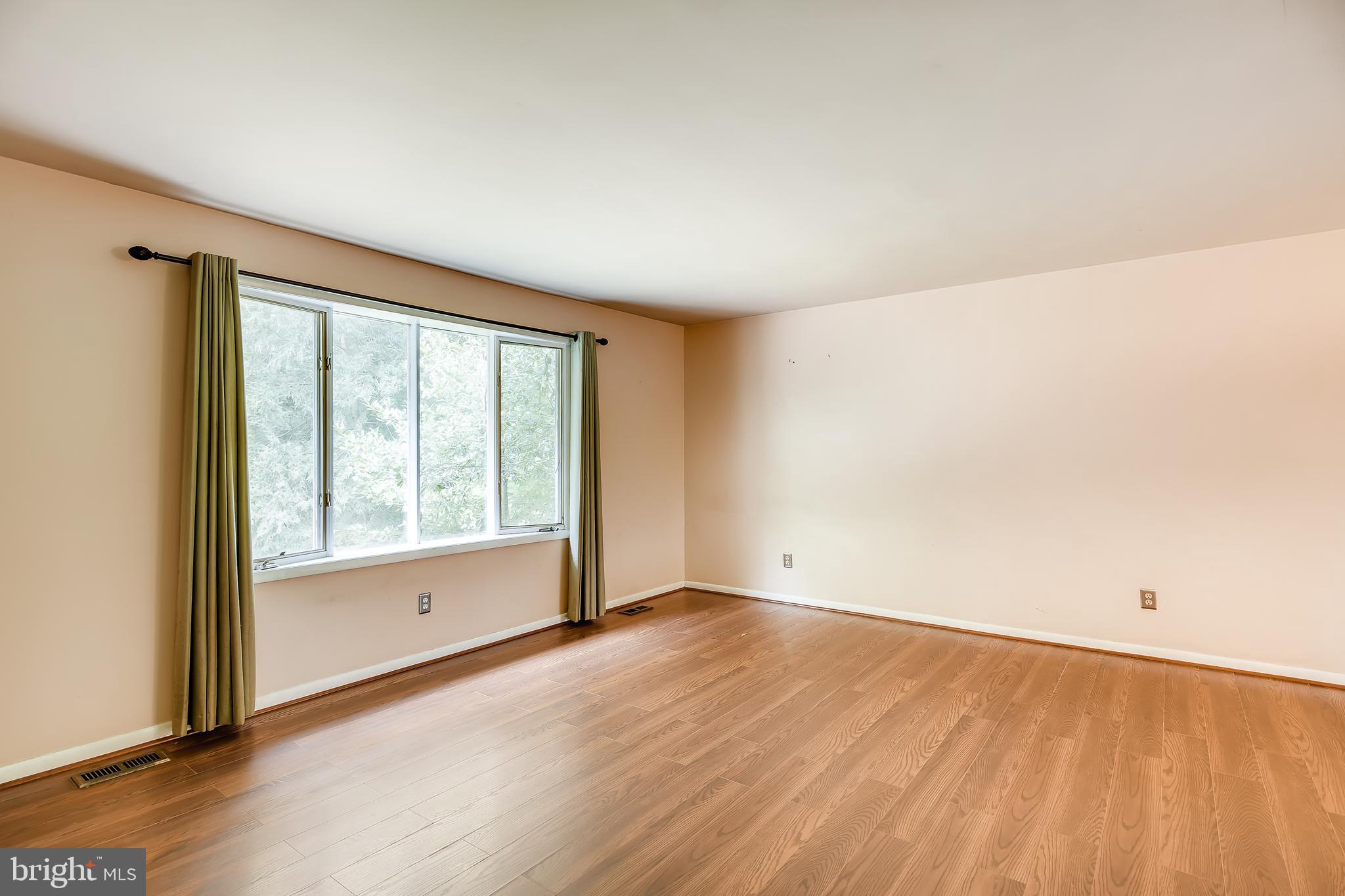 2935 Northwind Road Baltimore, MD 21234 - Photo 4 of 28 Gallery Image 4