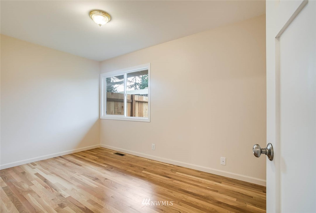 11626 Southeast 188th Street Renton, WA 98058 - Photo 13 of 16 Gallery Image 13