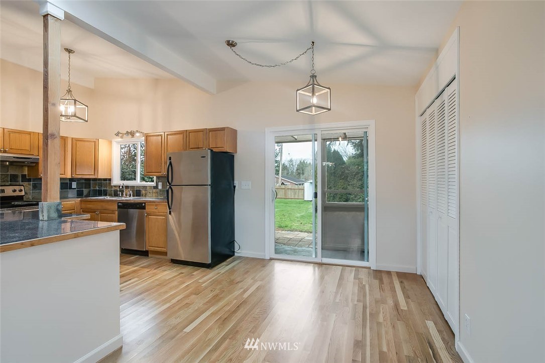 11626 Southeast 188th Street Renton, WA 98058 - Photo 5 of 16 Gallery Image 5