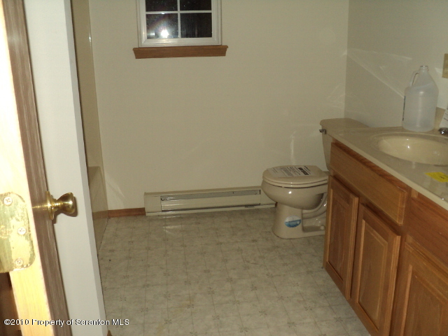 7540 Kilmer Road Tobyhanna, PA 18466 - Photo 7 of 8 Gallery Image 7