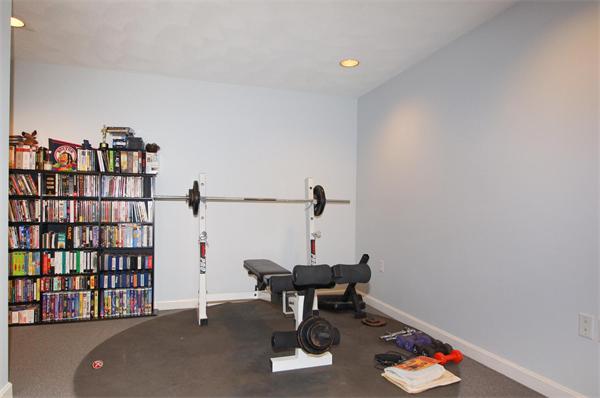 67 Silver Hill Road Concord, MA 01742 - Photo 11 of 18 Gallery Image 11