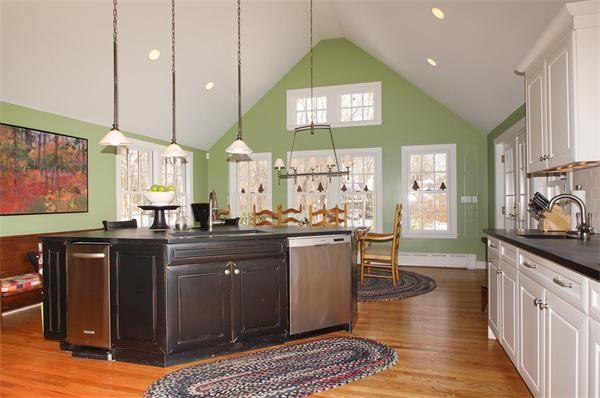 67 Silver Hill Road Concord, MA 01742 - Photo 3 of 18 Gallery Image 3