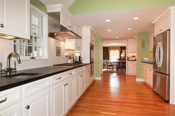67 Silver Hill Road Concord, MA 01742 - Photo 4 of 18 Gallery Image 4