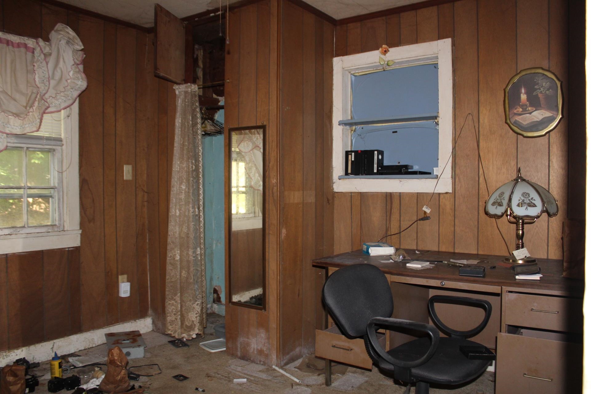 1364 Highway 59 Covington, TN 38019 - Photo 11 of 11 a dining room with table and chairs