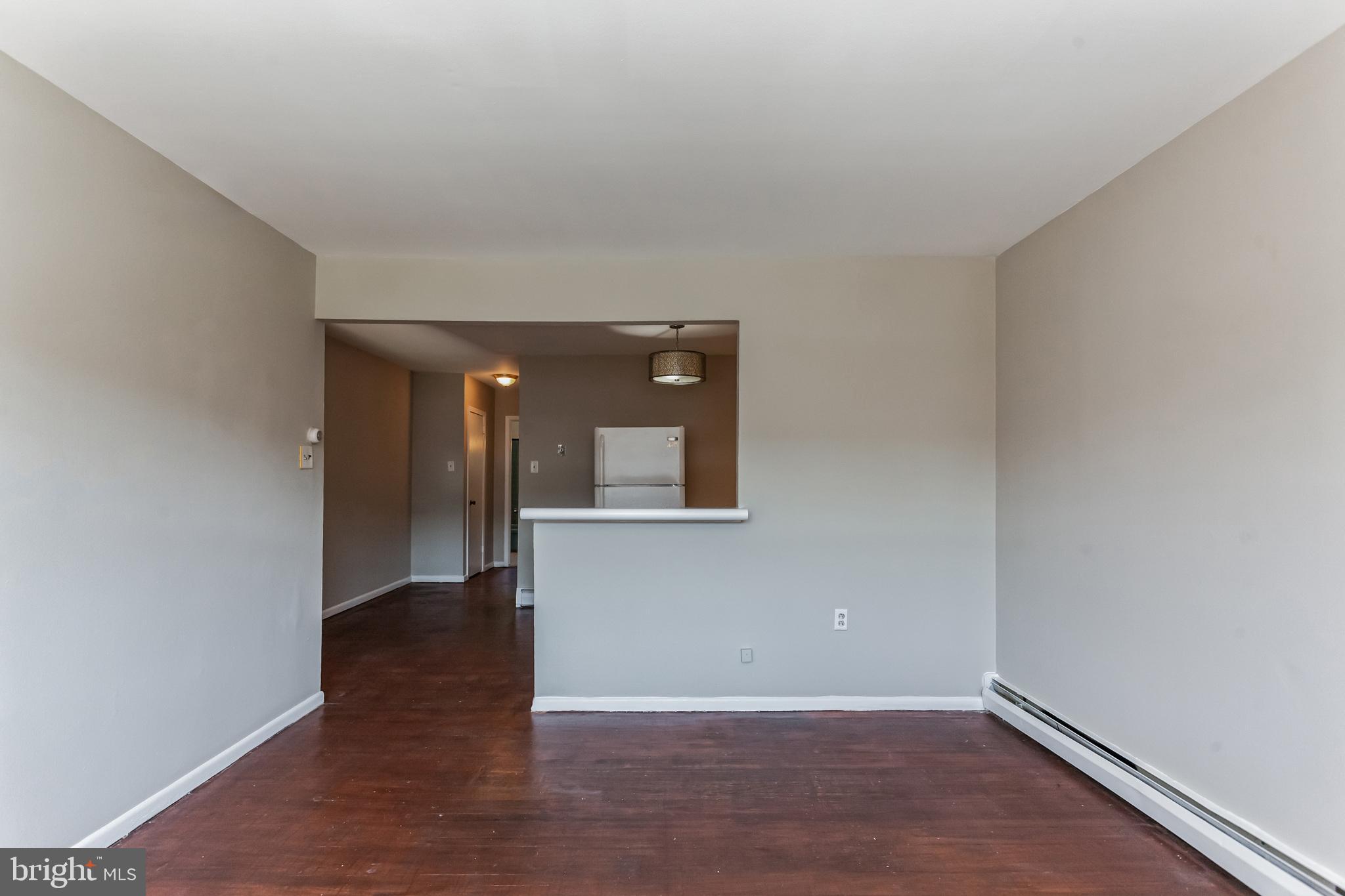 364 Ripka Street Philadelphia, PA 19128 - Photo 17 of 36 Unit 2 Living Room