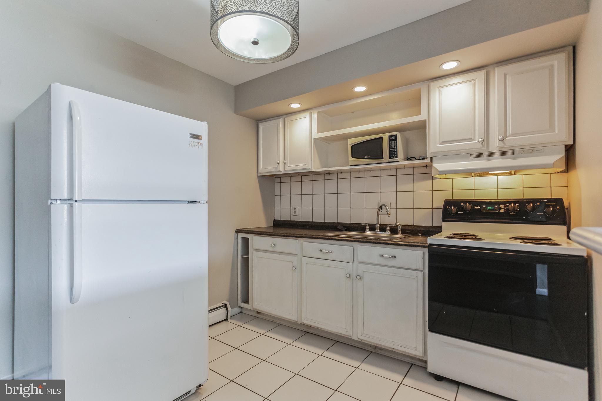 364 Ripka Street Philadelphia, PA 19128 - Photo 23 of 36 Unit 2 Kitchen