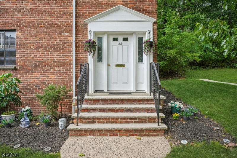 28A Troy Drive Springfield, NJ 07081 - Photo 10 of 22 Gallery Image 10