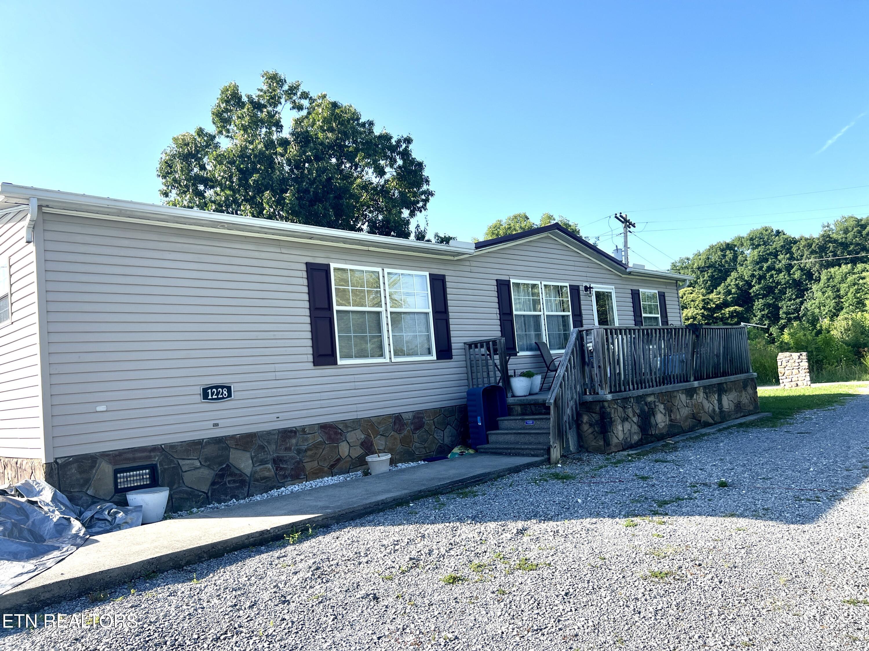 1228 Evans Valley Road Newport, TN 37821 - Photo 1 of 30 20260701_222300647_iOS