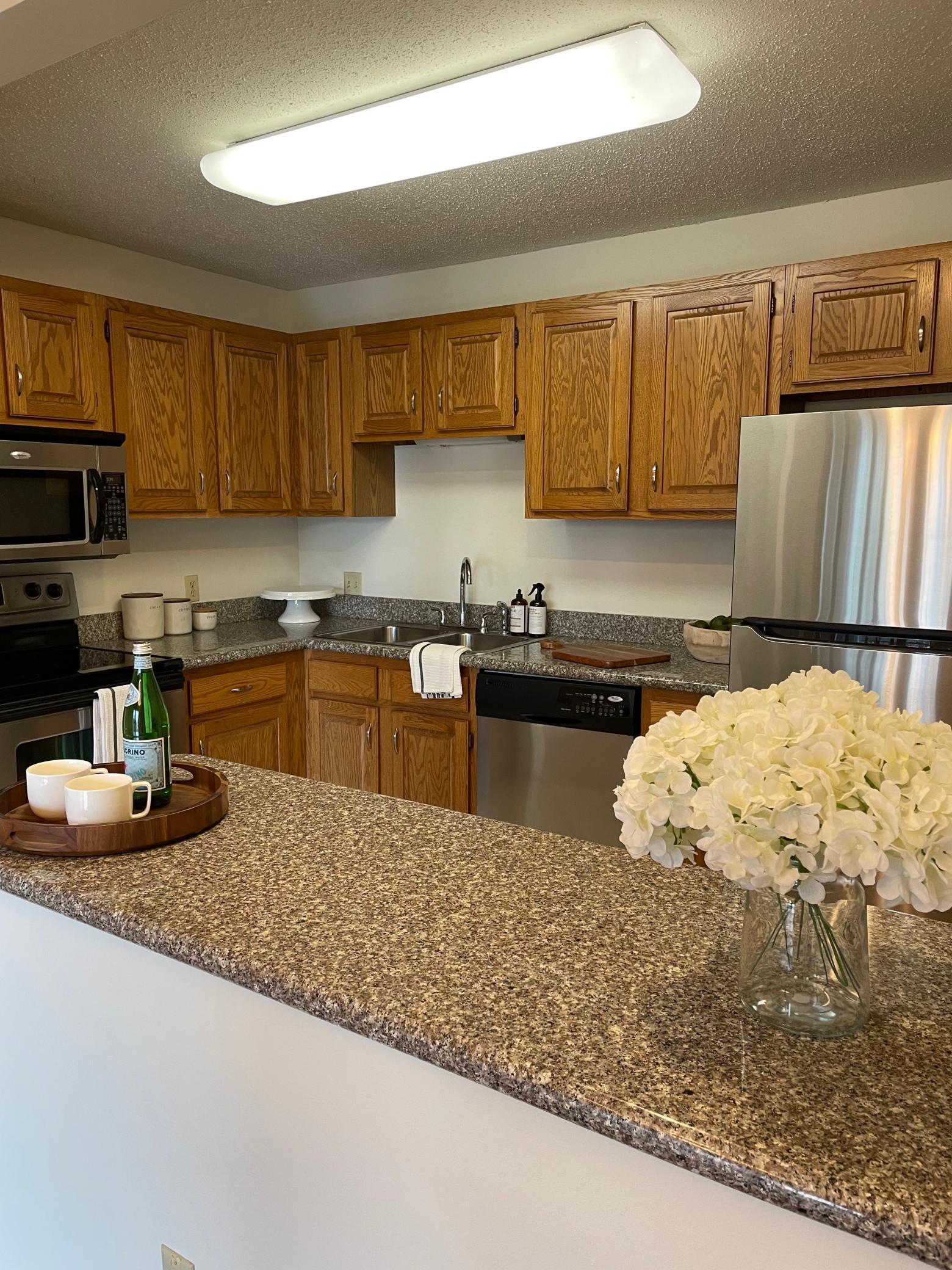7200 Cahill Road, Unit 106 Edina, MN 55439 - Photo 3 of 6 Gallery Image 3