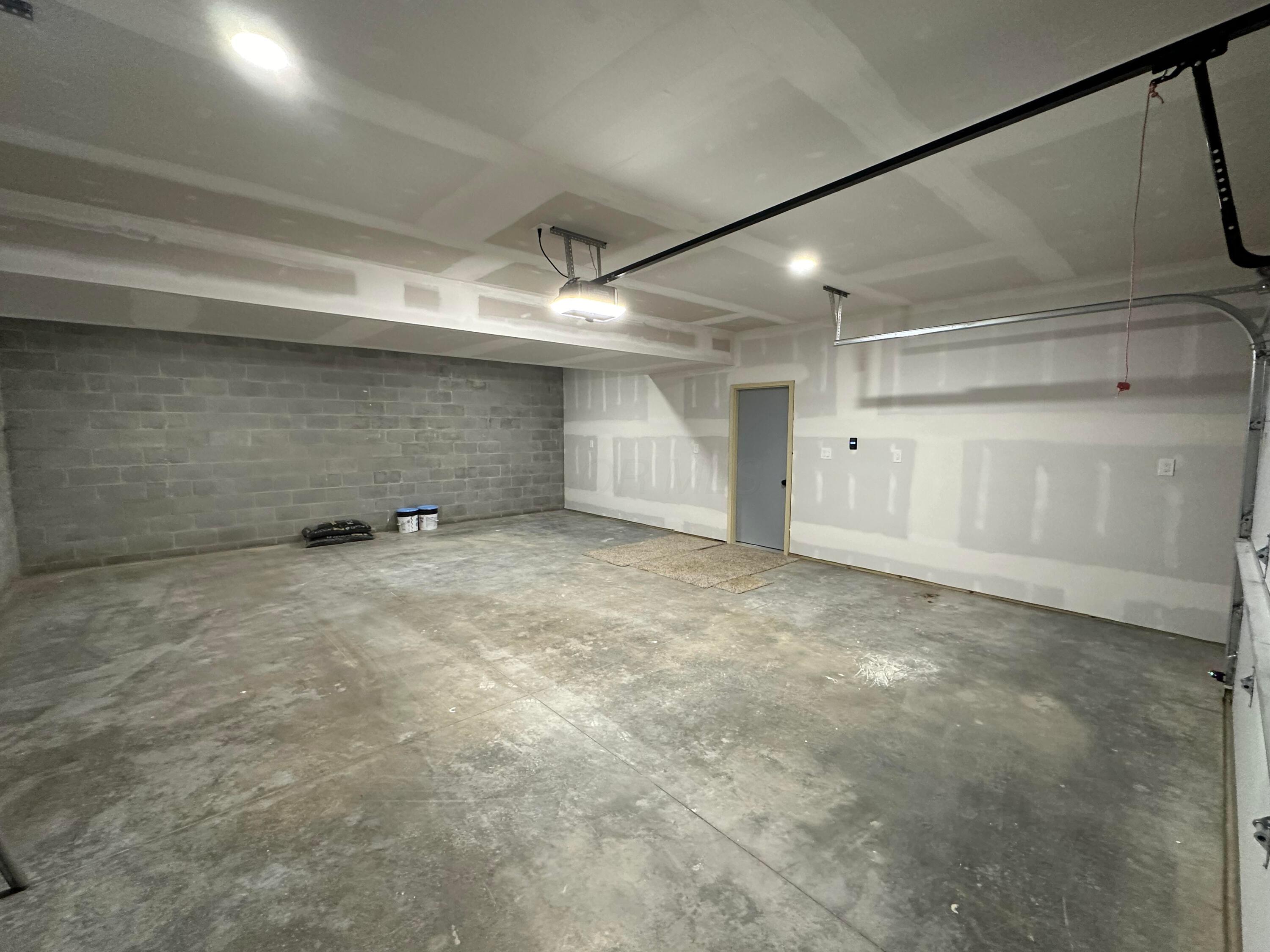 632 Terrace Ridge Circle Howard, OH 43028 - Photo 21 of 32 garage