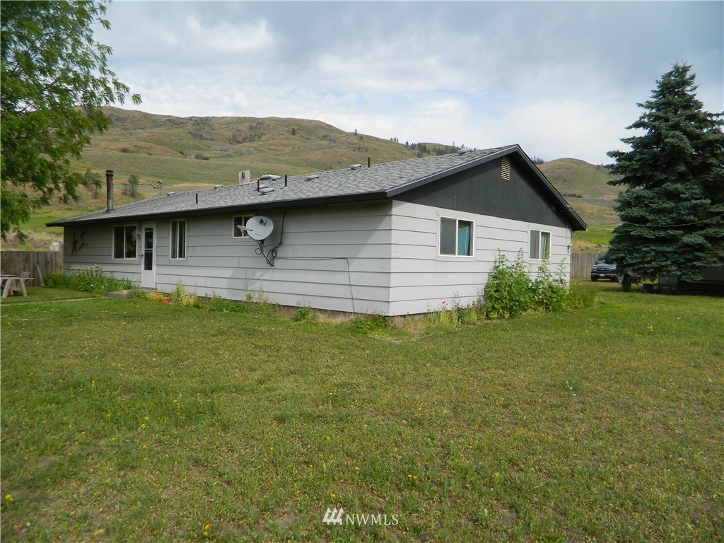 277 B Hagood Road Tonasket, WA 98855 - Photo 4 of 18 Gallery Image 4