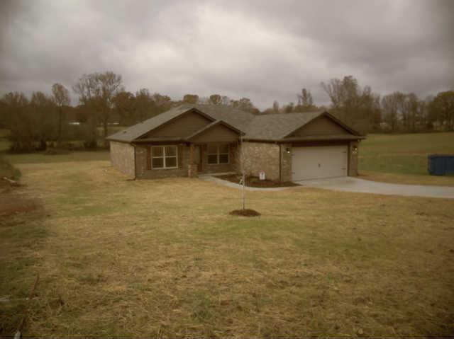 221 East Prospect Road Fayetteville, TN 37334 - Photo 1 of 15