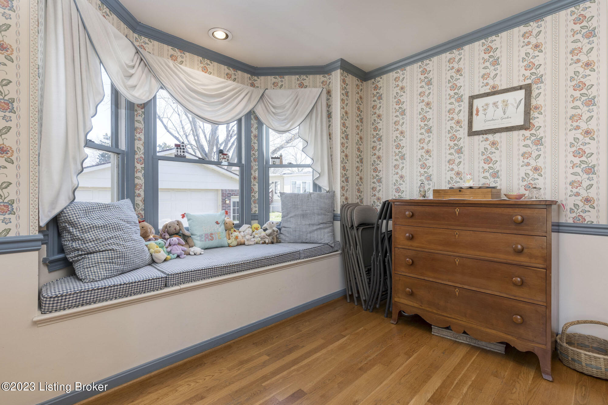 6601 Windhurst Road Louisville, KY 40207 - Photo 19 of 48 7491DAB0-2956-4D9D-9214-F99FECA330BB