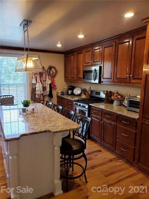 175 Cedar Valley Road Hudson, NC 28638 - Photo 10 of 31 Gallery Image 10