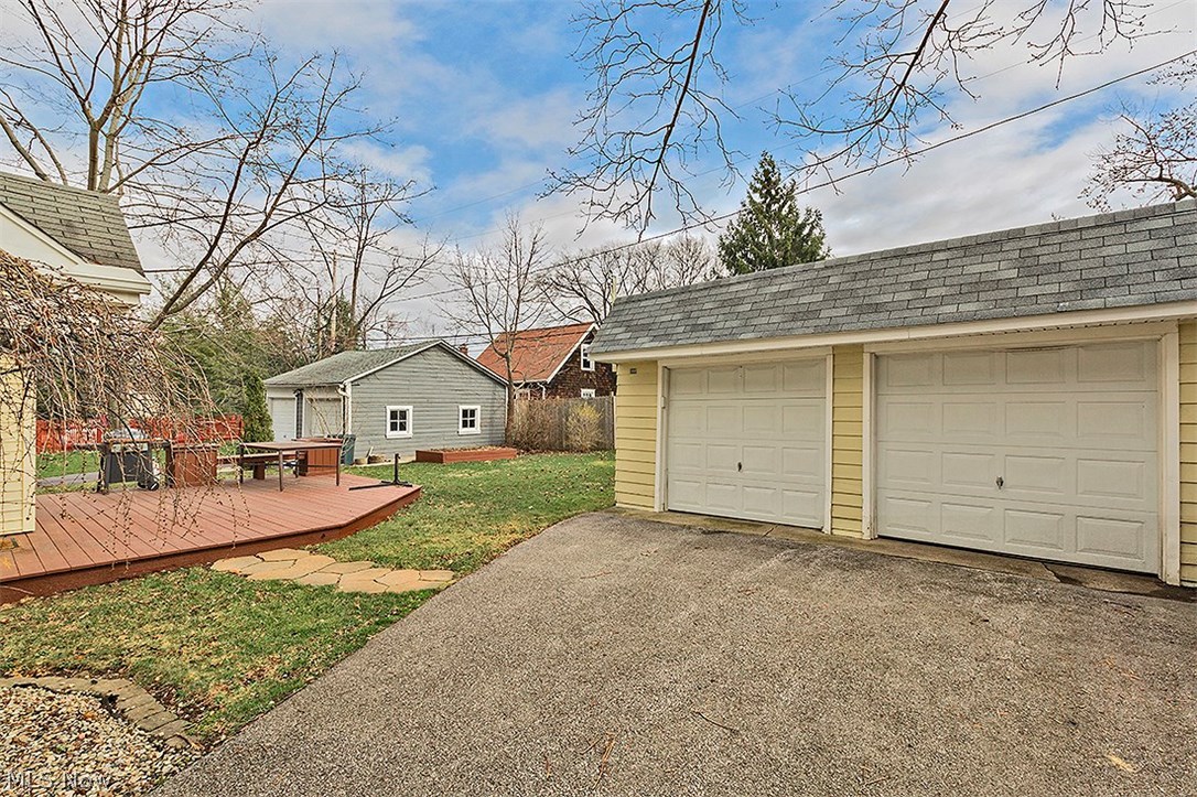 3325 Braemar Road Cleveland, OH 44120 - Photo 32 of 35