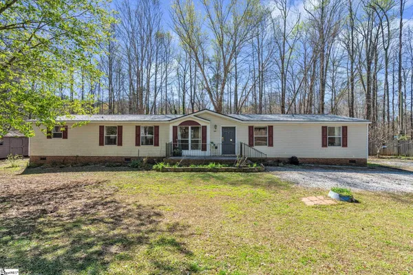 $274,900 | 109 Lakeside Drive, Taylors, SC 29687