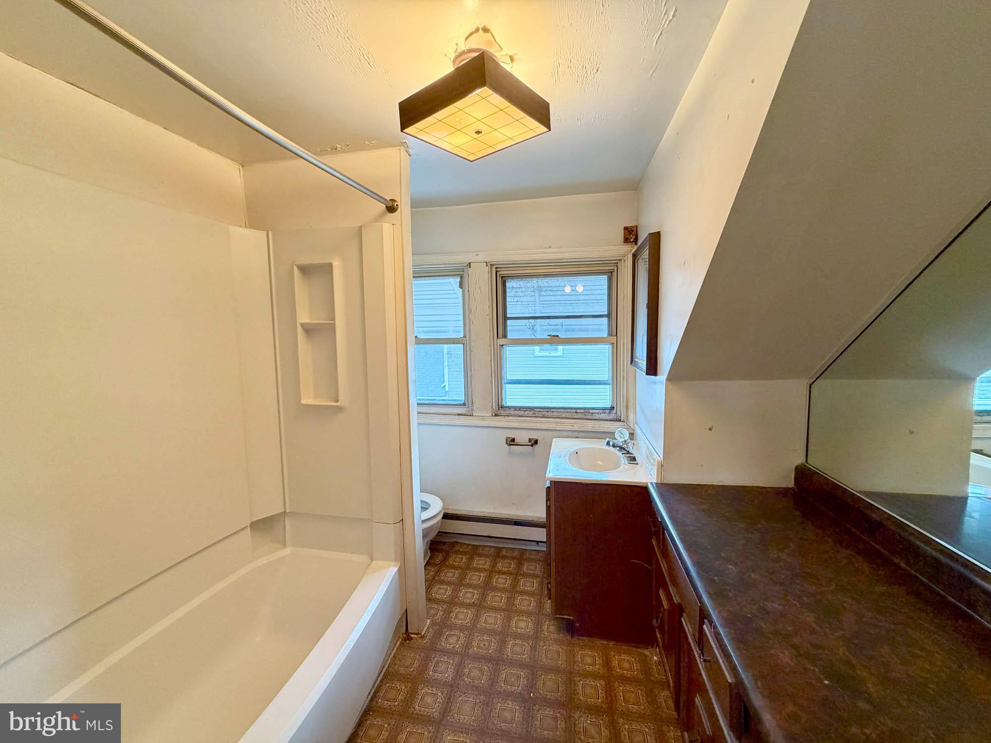 620 North Stuart Street Baltimore, MD 21221 - Photo 14 of 26 Gallery Image 14