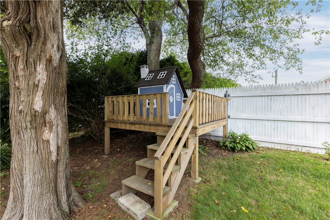 6 Richmond Drive Westerly, RI 02891 - Photo 30 of 40