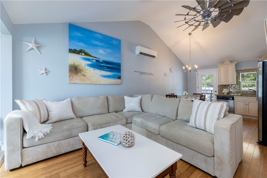 6 Richmond Drive Westerly, RI 02891 - Photo 8 of 40