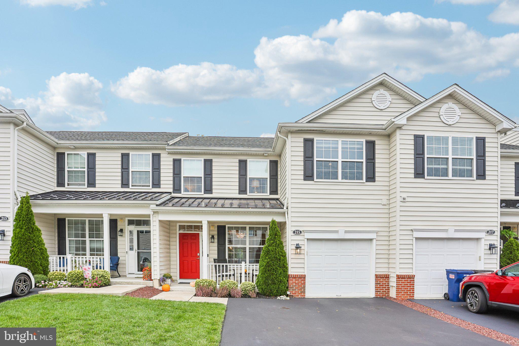 215 Parish Road Levittown, PA 19054 - Photo 3 of 53 Gallery Image 3