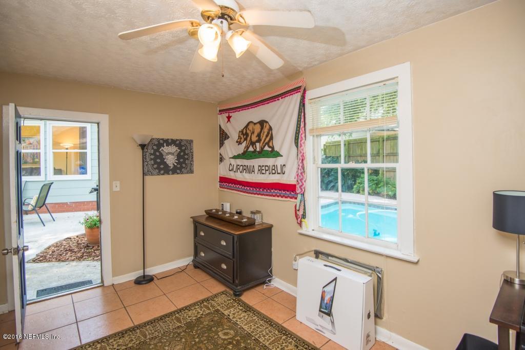 1128 Greenridge Road Jacksonville, FL 32207 - Photo 32 of 37 a view of a entryway door of the room