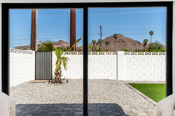 $4,800 | 4464 East Campbell Avenue, Phoenix, AZ 85018