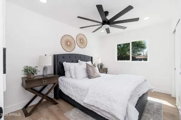 $4,800 | 4464 East Campbell Avenue, Phoenix, AZ 85018