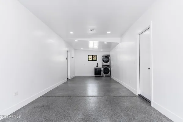 $4,800 | 4464 East Campbell Avenue, Phoenix, AZ 85018